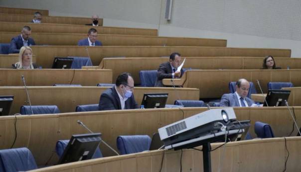 Parlament BiH o zabrani zloupotrebe pojma genocid i PDV-u