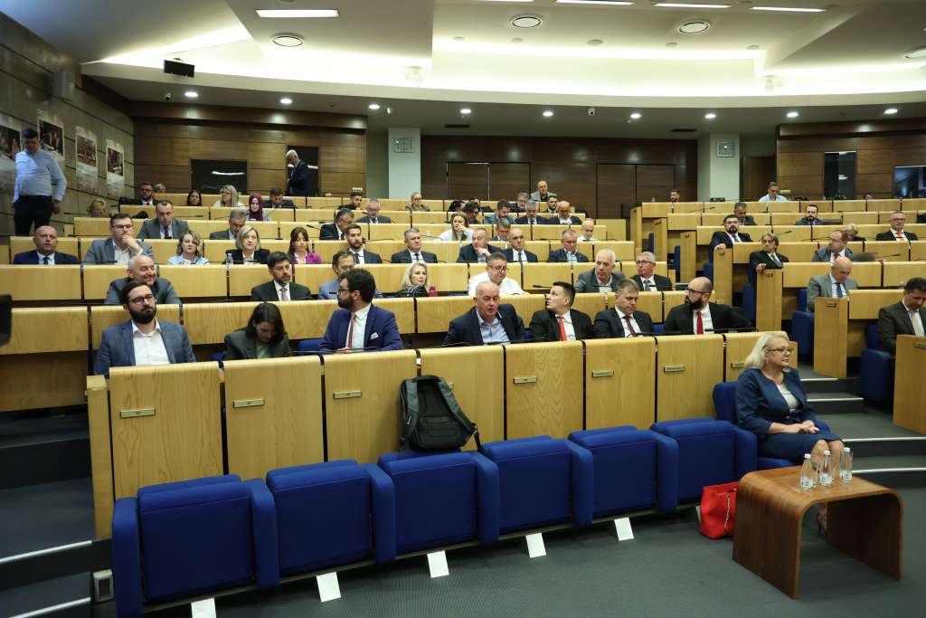 Parlament FBiH: Zakon o osuđenim pedofilima na dnevnom redu