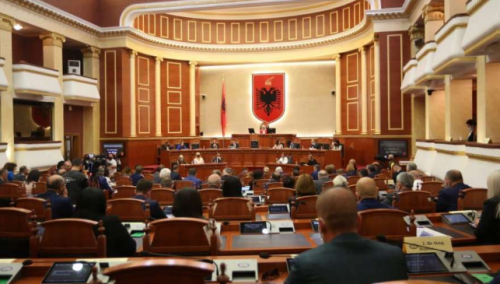 Parlament Republike Albanije usvojio rezoluciju o genocidu u Srebrenici