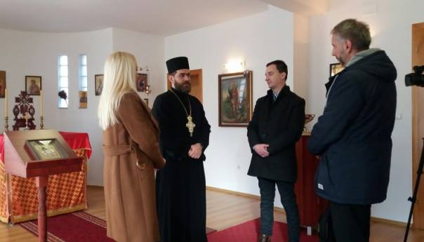 Paroh Nenić: Radujmo se Božiću i uživajmo u tradicionalnim vrijednostima