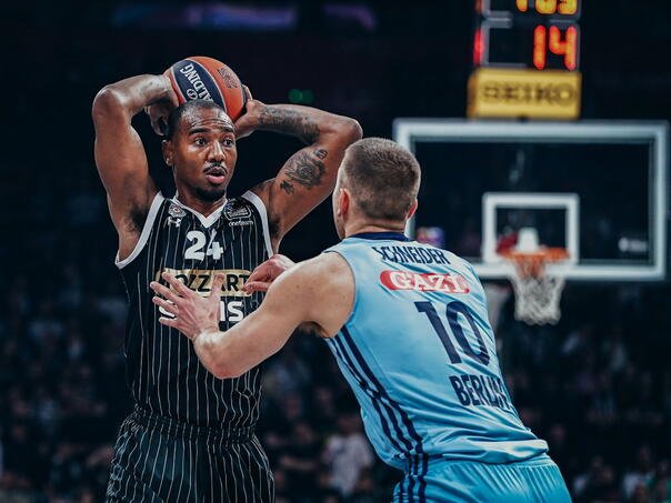 Partizan se mučio, ali Alba je pala u Areni