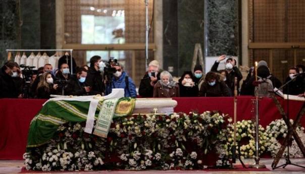 Patrijarh Irinej sahranjen u Beogradu