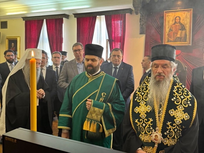 Patrijarh Porfirije proslavio krsnu slavu, prisustvovali Dodik i Vučić