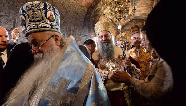 Patrijarh Porfirije ustoličen u Pećkoj patrijaršiji