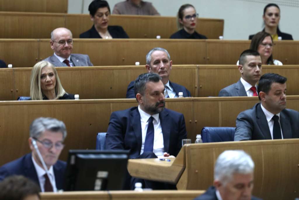 Pauza na sjednici Parlamenta BiH, slijedi glasanje o Vijeću ministara