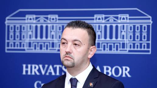 Pavliček prijeti: Hrvati trebaju dobiti entitet u BiH