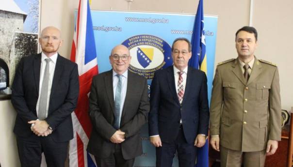 Peach: UK neće dozvoliti urušavanje OS BiH