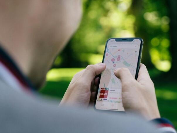 Pejdžeri i voki-tokiji eksplodirali kao bombe, mogu li i telefoni?