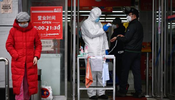 Peking intenzivirao zdravstvenu kampanju, angažirano 300.000 medicinskih radnika