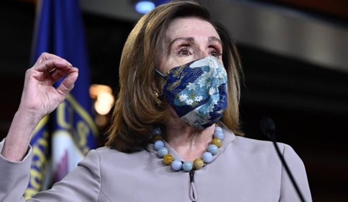 Pelosi: Kukavička skupina republikanaca oslobodila Trumpa