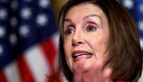 Pelosi: Odmah smijenite Trumpa ili ćemo pokrenuti opoziv