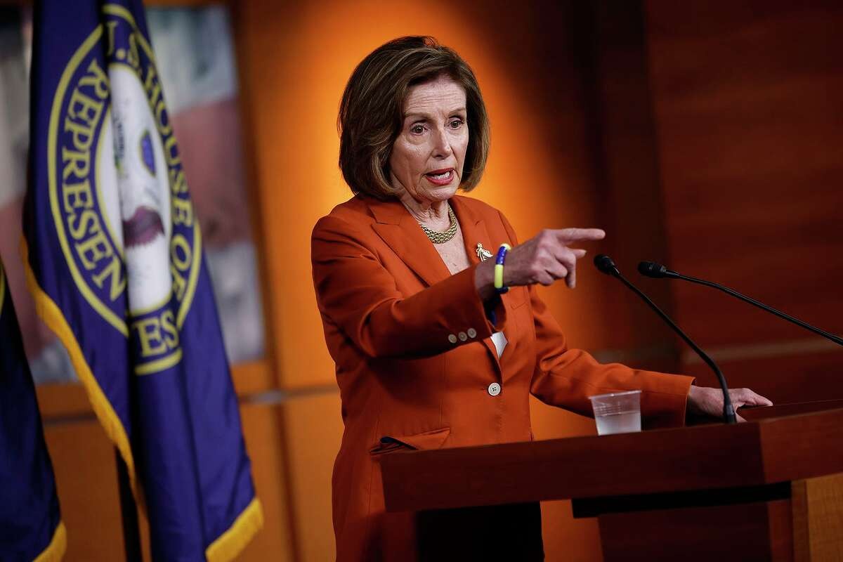 Pelosi: Traumatizirani smo zbog napada čekićem