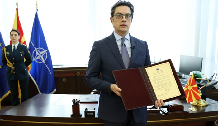 Pendarovski potpisao: Sjeverna Makedonija i zvanično u NATO