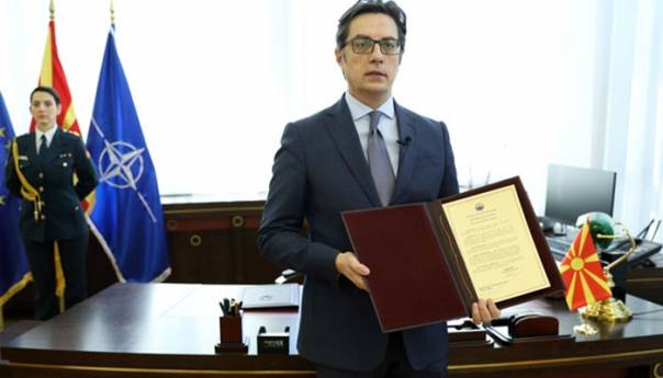 Pendarovski potpisao: Sjeverna Makedonija i zvanično u NATO