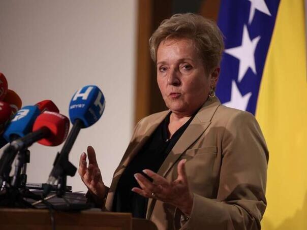 Pendeš kritikovala Schmidta: Ne sluša hrvatsku stranu, neko mu je pisao govor u UN-u