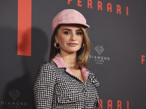 Penelope Cruz ukrala pozornost u Chanelu od glave do pete