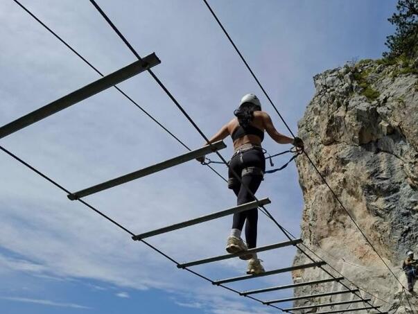 Penjanje, adrenalin i priroda: Zašto je via ferrata sve popularniji sport?