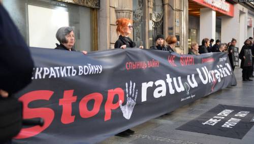 Performansom u Beogradu protiv rata u Ukrajini
