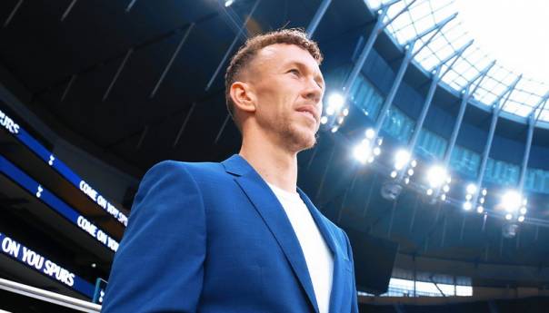 Perišić zvao baku: Baba, vidi stadiona!