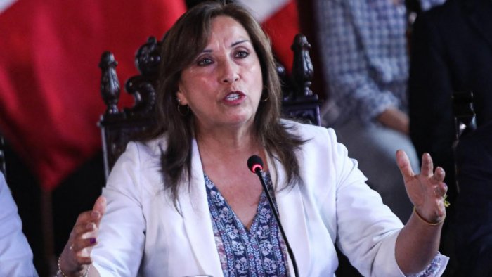 Peruanski Kongres razmatra prijevremene izbore u jeku protesta