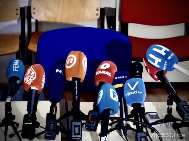 Pet ambasada: Pad slobode medija u BiH alarmantan, kritike za RS i KS