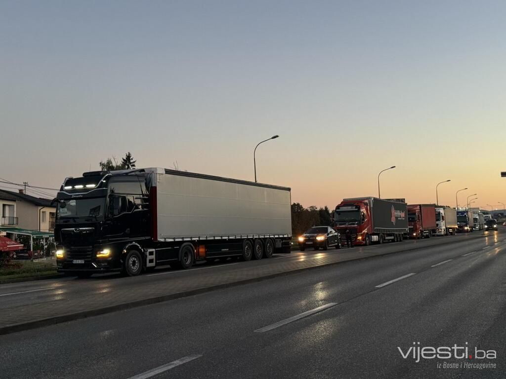 Pet hiljada kamiona iz BiH nastavlja blokadu granica