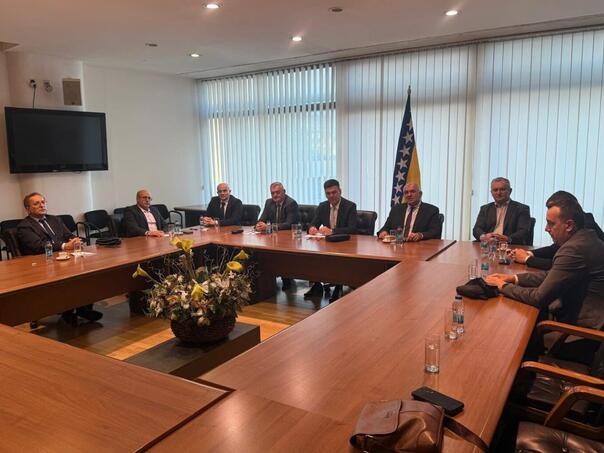 Pet hrvatskih stranaka formira blok kontra HDZ-a BiH