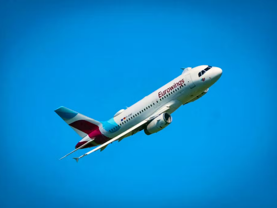 Pet osoba povrijeđeno tokom turbulencija u avionu Eurowingsa iznad Sarajeva