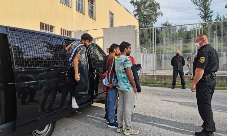 Pet Pakistanaca i Tunižanin protjerani iz BiH