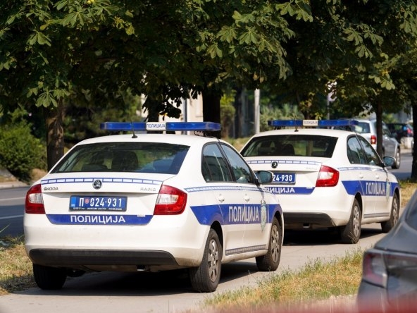 Pet policajaca u Srbiji uhapšeno zbog primanja mita