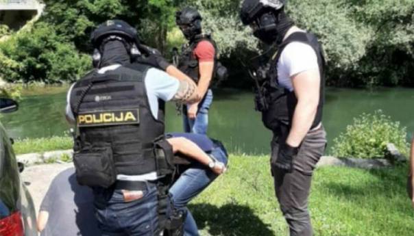 Pet uhapšenih u akciji "Bure", pronađena droga i 100.000 KM