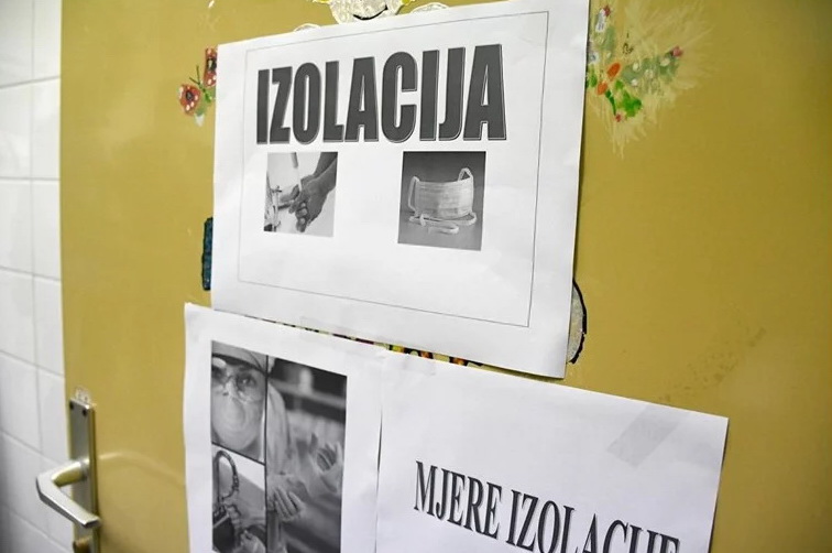 Petero zaraženih u Rijeci su odrasli članovi šire porodice