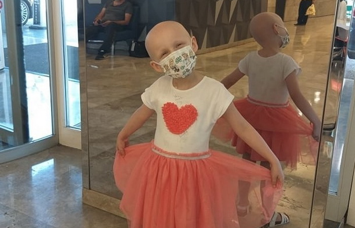 Petogodišnjoj Hani ponovo treba pomoć u borbi sa karcinomom