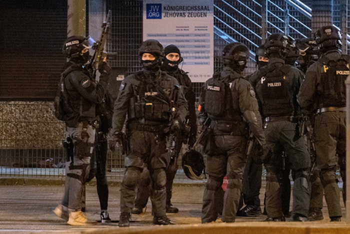 Petorica bivših sirijskih vojnika uhapšeni u Njemačkoj, osumnjičeni za ratne zločine