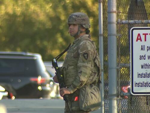 Petsto američkih vojnika raspoređeno u Čikagu