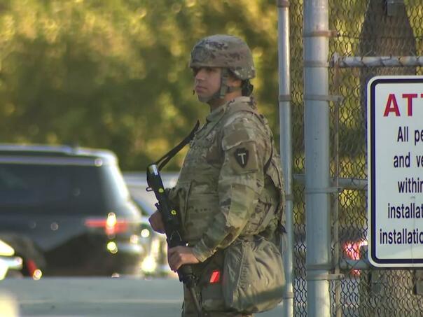 Petsto američkih vojnika raspoređeno u Čikagu