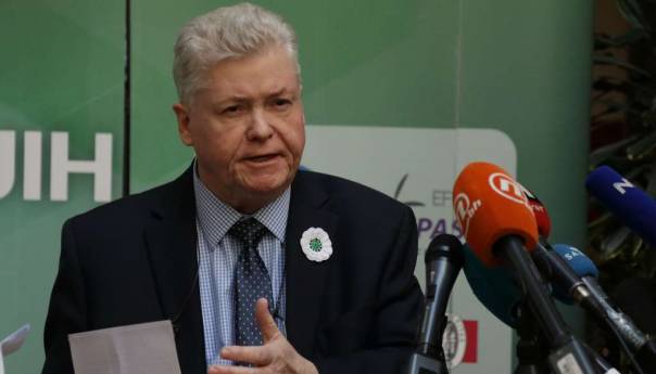 Pettigrew: Poricanjem genocida u Srebrenici Rusija podržala Srbiju i entitet RS