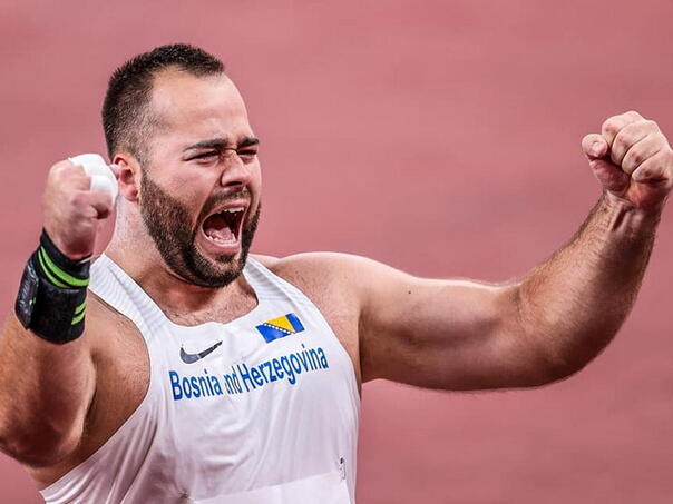 Pezer napada finale Evropskog prvenstva: Zdrav sam i dobro se osjećam
