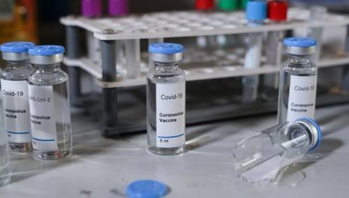 Pfizer i Moderna testiraju svoje vakcine protiv novog soja virusa