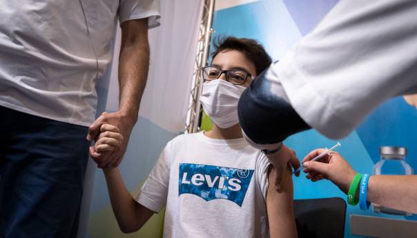 Pfizer potvrdio da je sigurna upotreba vakcine za djecu od pet do 11 godine