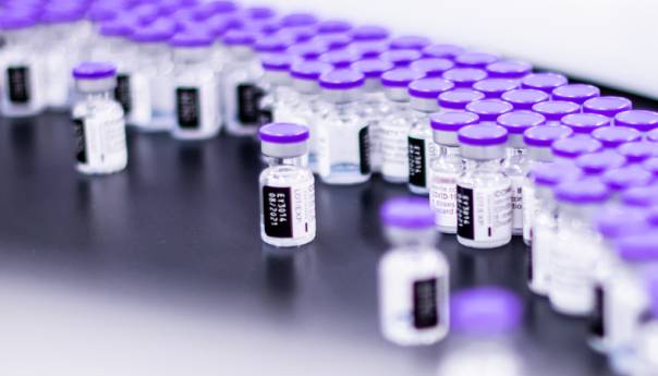 Pfizer- treća doza vakcine 100 posto efikasna kod adolescenata