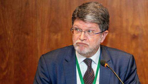 Picula: Destruktivne poruke Vulina i Vučića