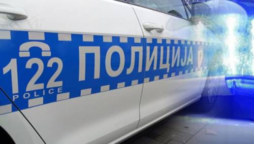 Pijan napao policajca, vukao ga vozilom 100 metara