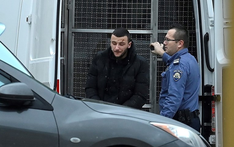 Pijani mladić je usmrtio svoju djevojku u njenom BMW-u, plakao je na ispitivanju
