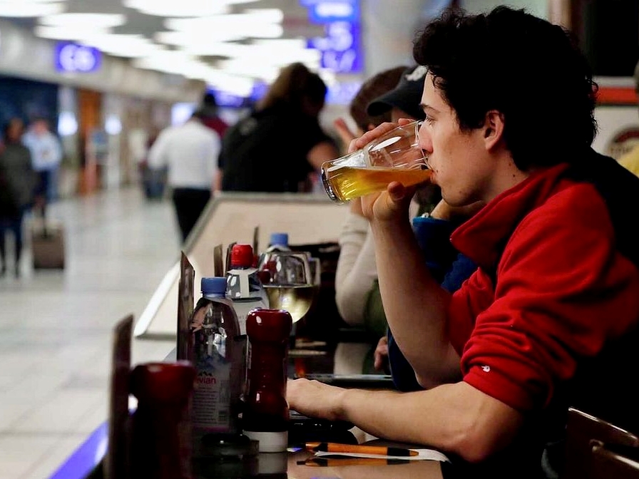 Pijani putnici prave haos: Ryanair traži zabranu alkohola