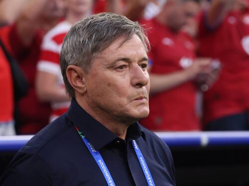 Piksi nakon bure u Tirani: Apsurdno je šta mi radite