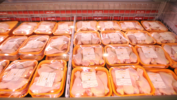 Piletina pojeftinila 20 posto, u padu i cijene žitarica