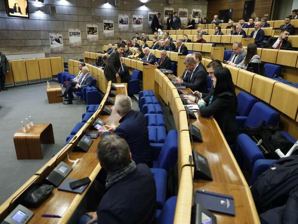 Pirić: Onkološki pacijenti TK primorani na duge liste čekanja