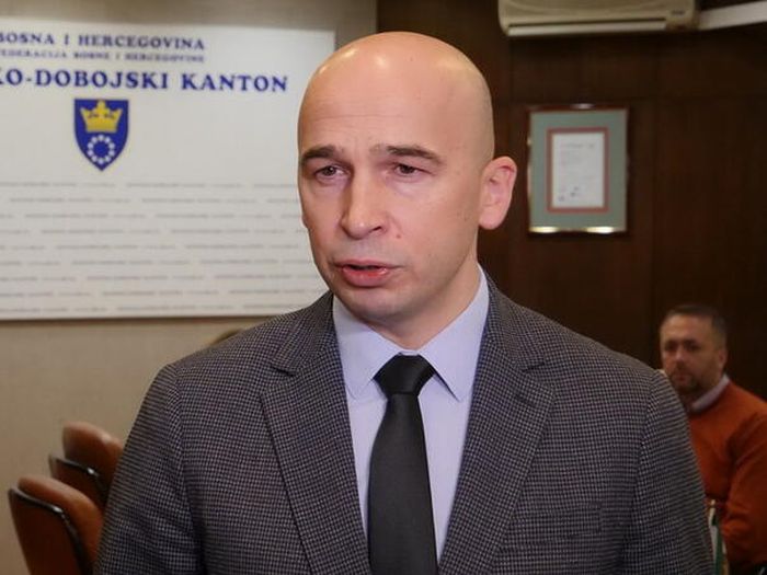 Pivić potvrdio da ima povrijeđenih, službe na terenu