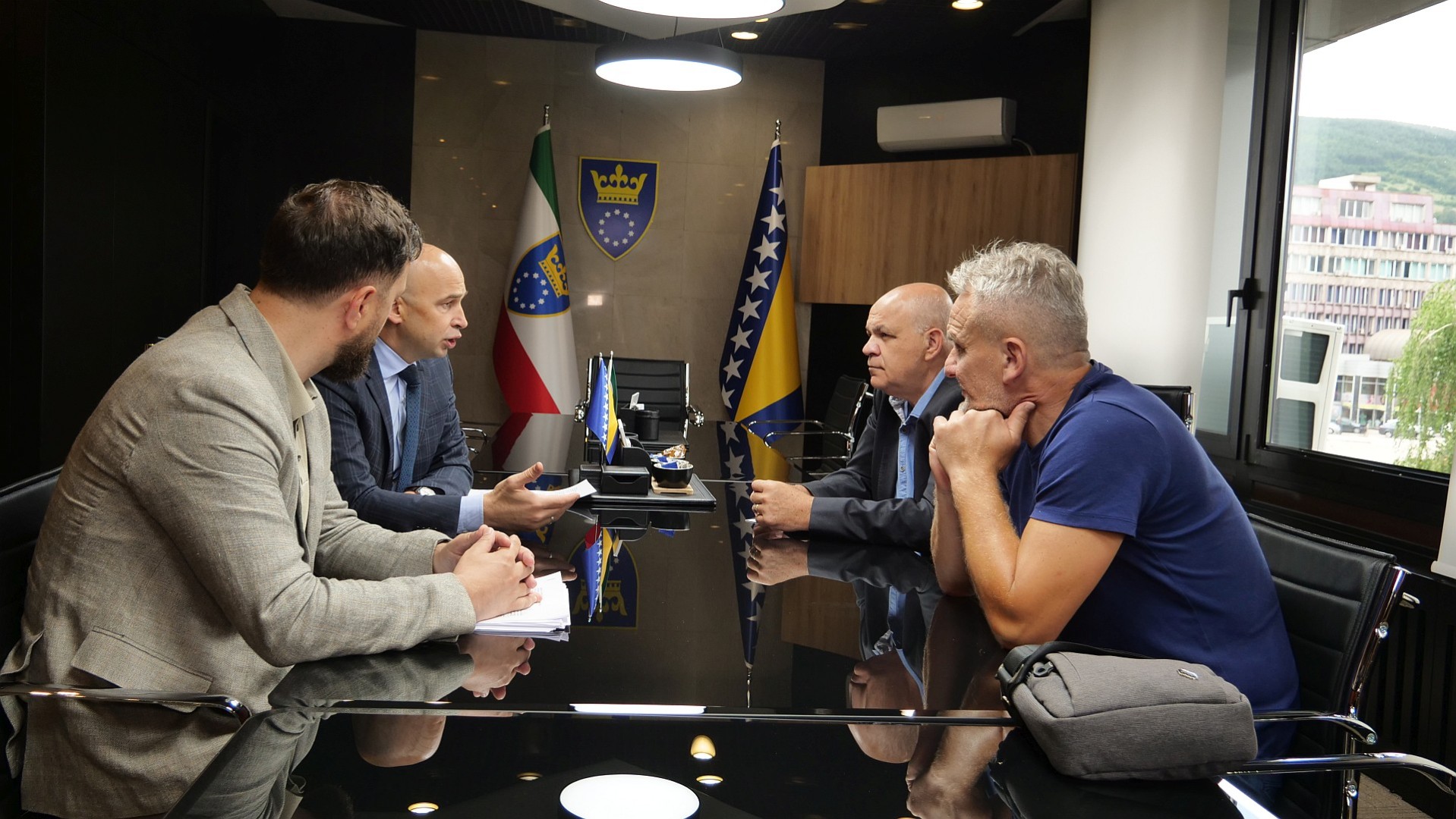 Pivić: Pozdravljamo odluku suda kojom je odbijena mjera o statusu rektora, ali je pronađen način za isplatu plata